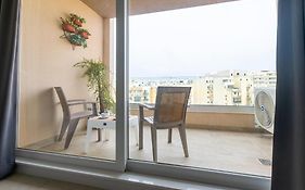 Brand New Apartment 3 Bdr 2 Bth H12